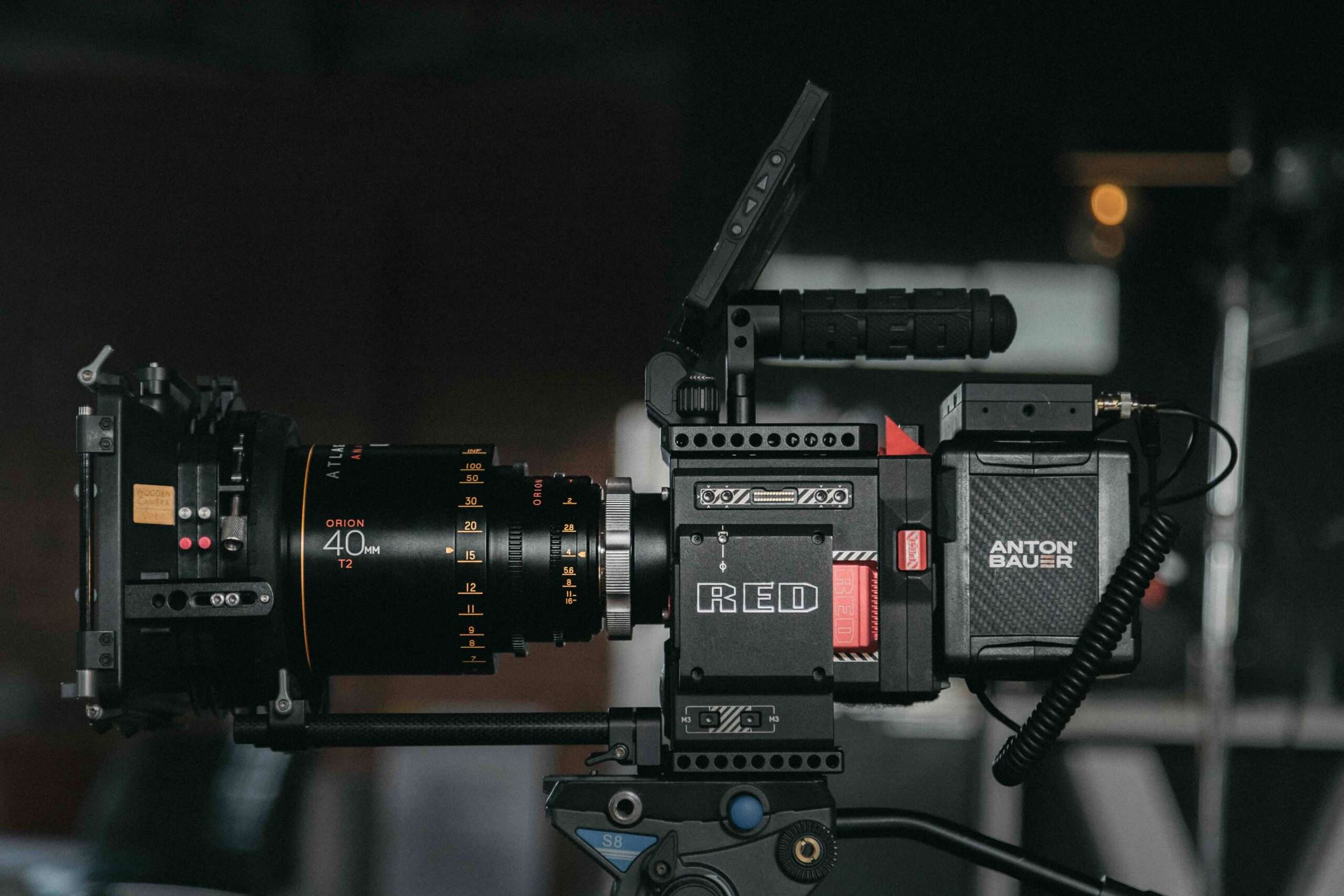 Ottiche cinematografiche professionali per riprese video industriali e corporate